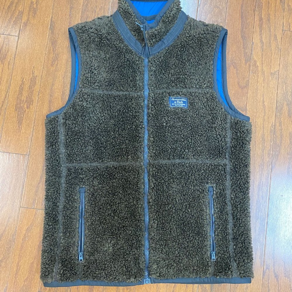 BRAND NEW Abercrombie and Fitch Vest (with tags)